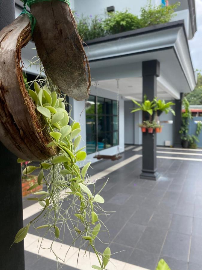 Oneriimba Private Pool & Garden Residence ジョホールバル エクステリア 写真